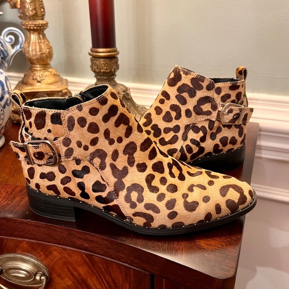 EUC Women's Steven by Steve Madden Leopard Cheetah Calf Hair Booties Size 6 M - Picture 3 of 8